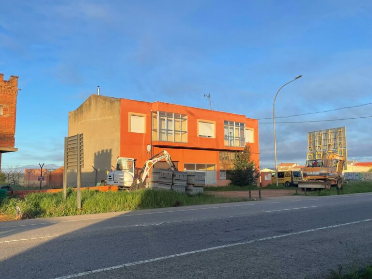 Arranca la obra de construcción de aceras en la zona de Peñicas