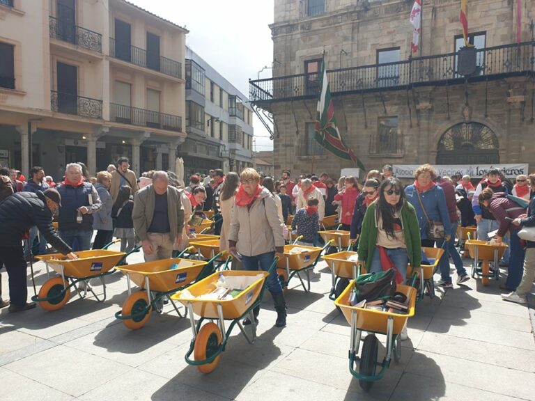 Los Arrieros celebrarán el Día del Libro ‘liberando’ casi 2.000 ejemplares el próximo 23 de abril en la Plaza Mayor