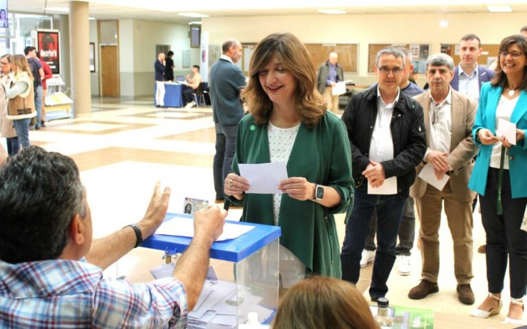 Nuria González Álvarez gana las elecciones y será la primera rectora de la ULE