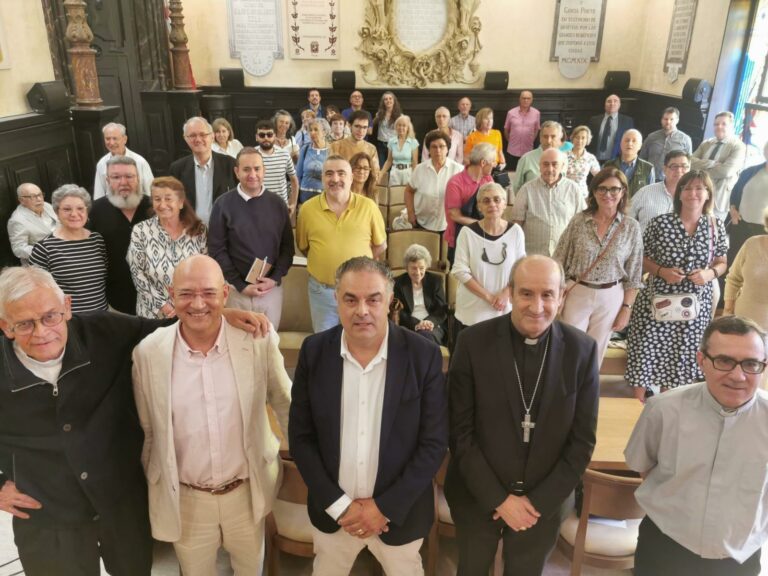 Una mirada espiritual al Camino de Santiago, el Palacio y la Catedral