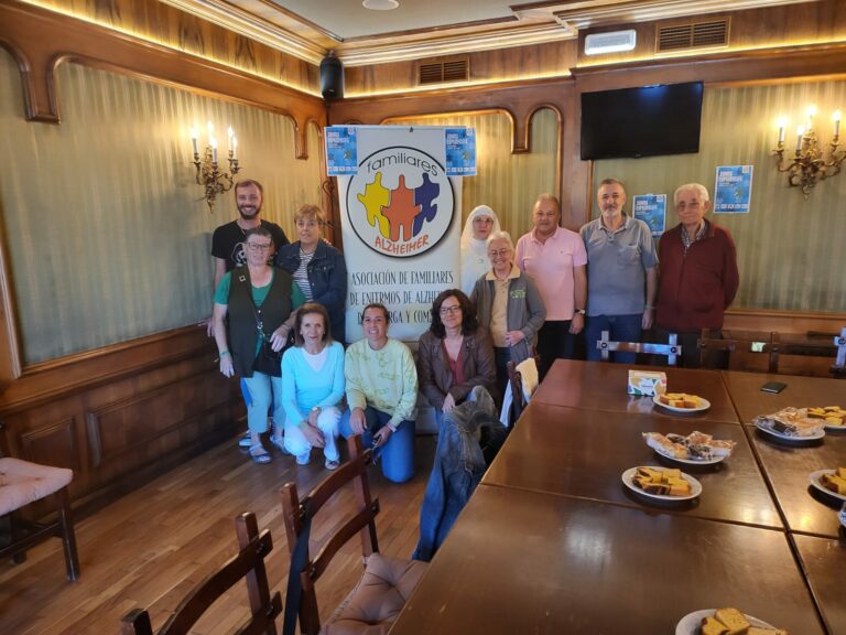 Los familiares de enfermos de Alzheimer visibilizan la realidad del cuidador y ensalzan la labor del Centro de Día