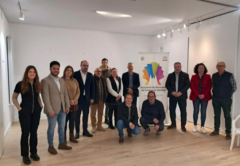 La AMCS celebra un encuentro en Astorga para presentar los proyectos actuales y abordar las necesidades de las localidades a lo largo del Camino Francés